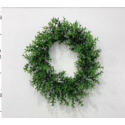 LEAVES WREATH WITH WIRE BASE